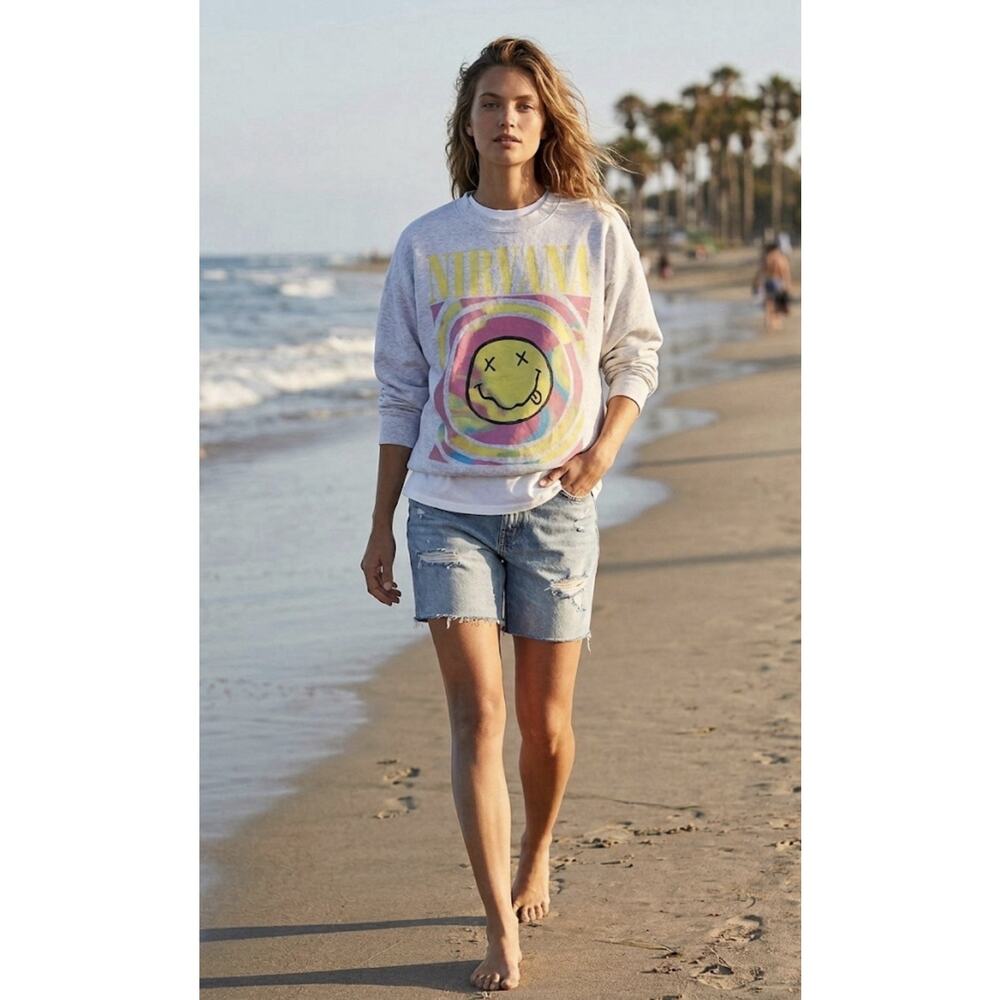 Nirvana Gray Rainbow Smiley Face Fleece Crew Sweatshirt Grunge M Y2K Streetwear